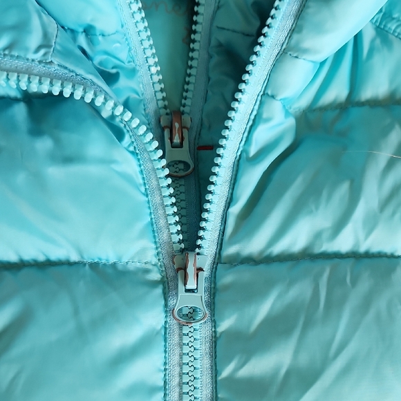 OneKid Car Seat Coat, Size 2, Teal, Winter Down Puffer Jacket - Picture 5 of 5